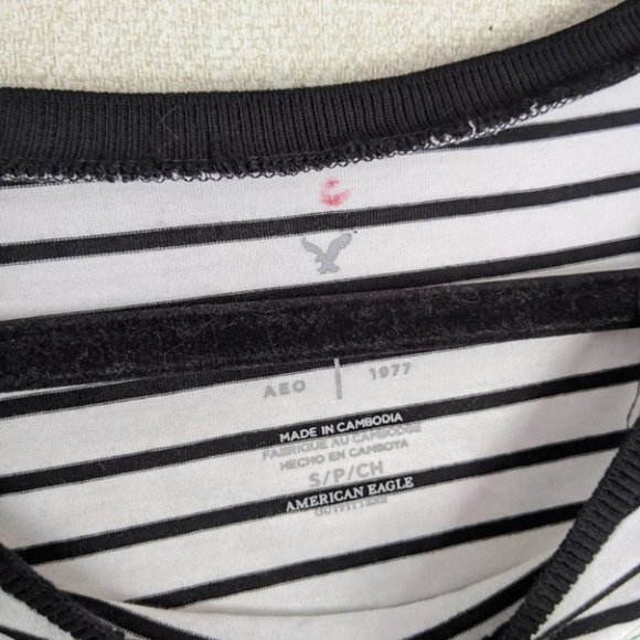 3/$30 AEO Soft & Sexy Striped "Babe" Patch Top S - Picture 4 of 5